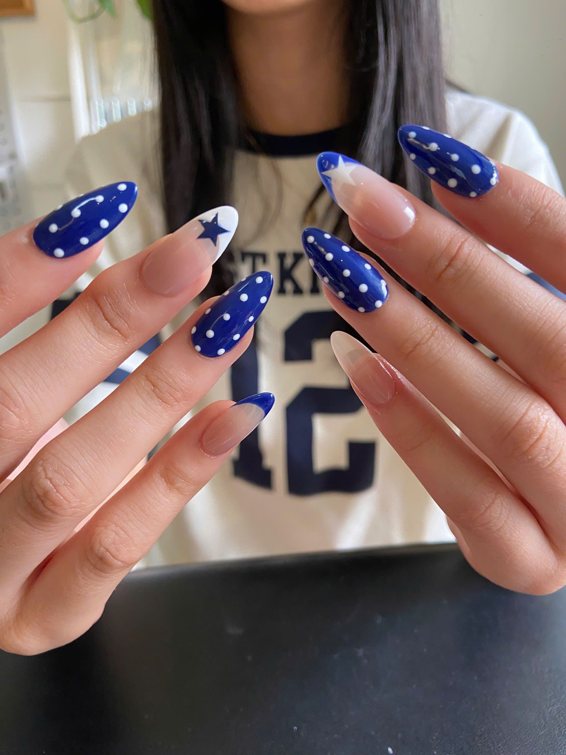 móng úp by hazel nails studio