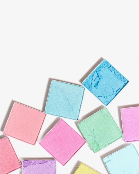 Ngoài màu nude, các tông màu pastel cũng là lựa chọn tuyệt vời cho mùa xuân